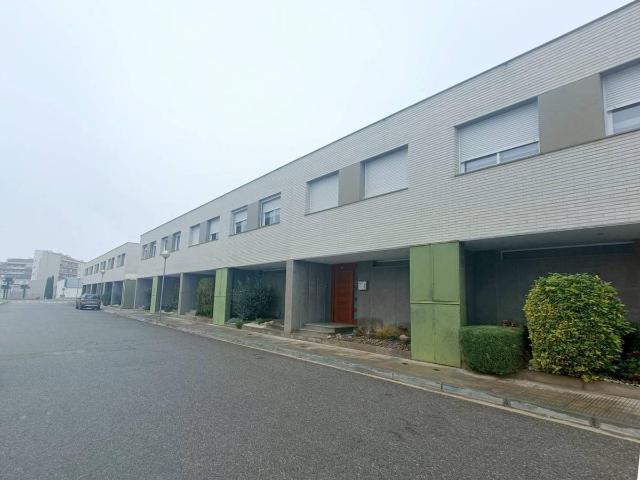 Villa en venta en Golmés