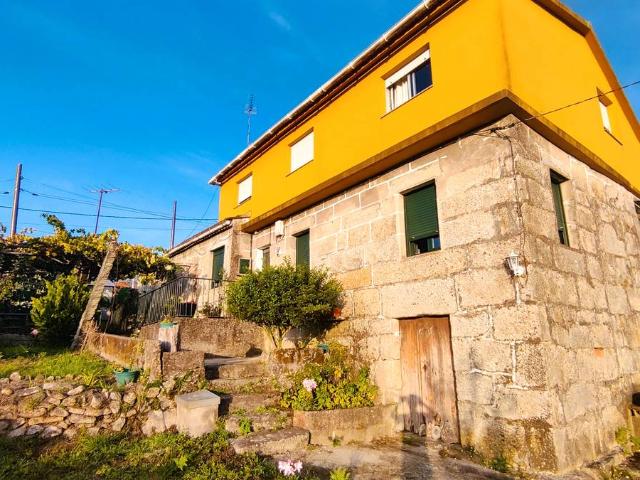 Chalet en venta en Gondomar, Vigo