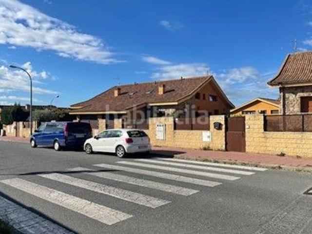 Chalet en venta en Guadarrama, Madrid