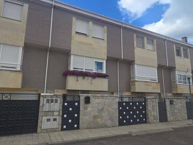 Chalet en venta en Guardo, Castilla y León