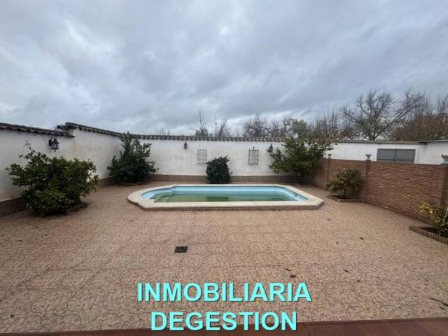 Chalet en venta en Guarromán, Andalucía