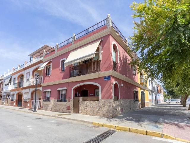 Chalet en venta en Guillena, Andalucía