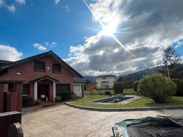 Chalet en venta en El Puente, Guriezo