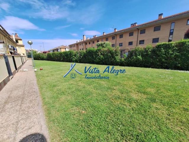 Villa en venta en Haro, Barrio de La Estación Villa en venta en Haro, Barrio de La Estación