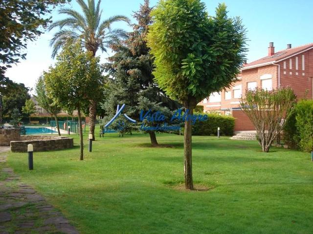 Villa en venta en Haro, Barrio de La Estación