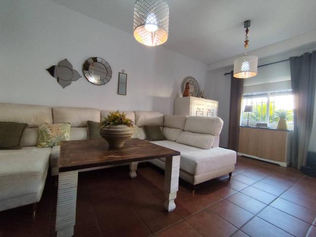 Villa en venta en Hinojos
