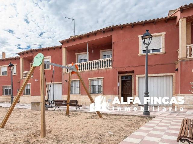 Villa en venta en Honrubia