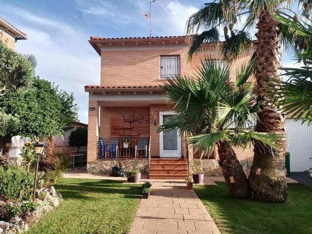 Chalet en venta en Hormigos, Castilla-La Mancha