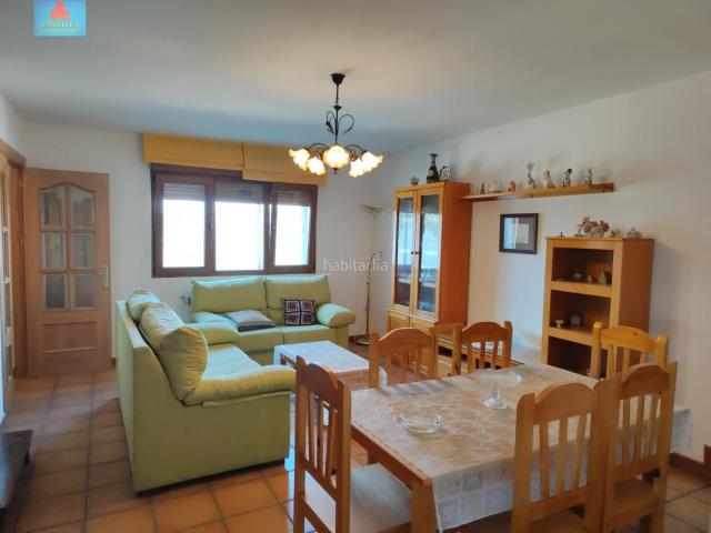 Villa en venta en Hoyos Del Espino