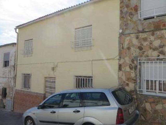 Chalet en venta en Huelma