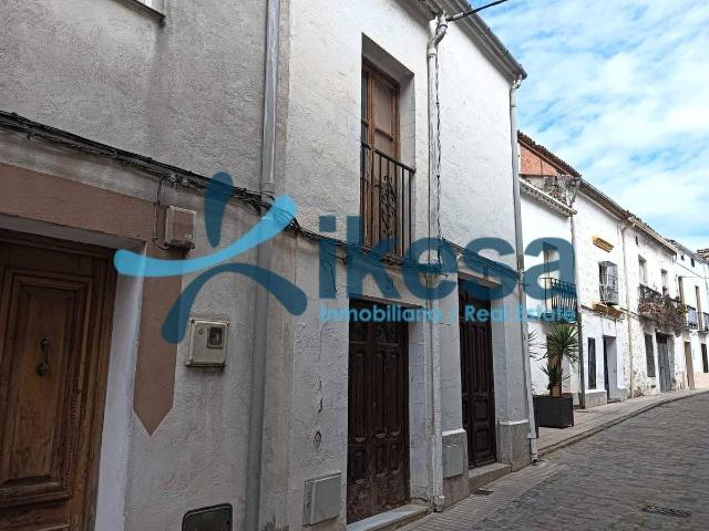 Villa en venta en Ibros
