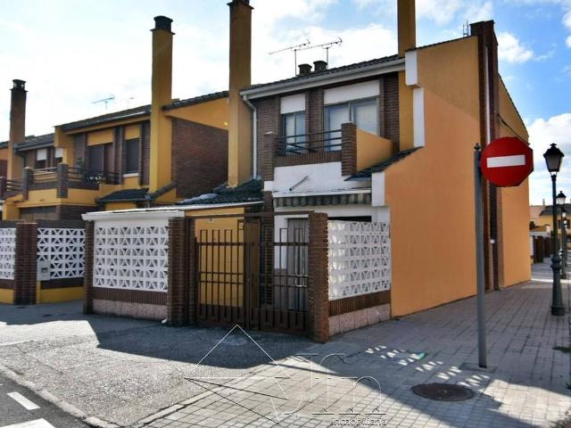 Chalet en venta en Íscar, Castilla y León