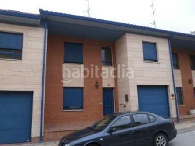 Chalet en venta en Íscar, Castilla y León