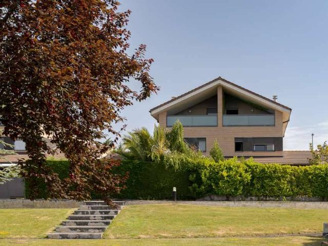Chalet en venta en Iza / Itza, Iruñerria