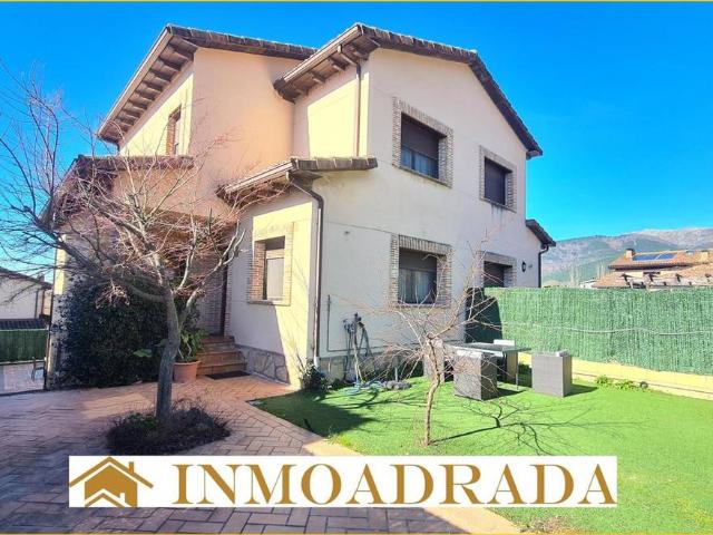 Chalet en venta en La Adrada, Castilla y León