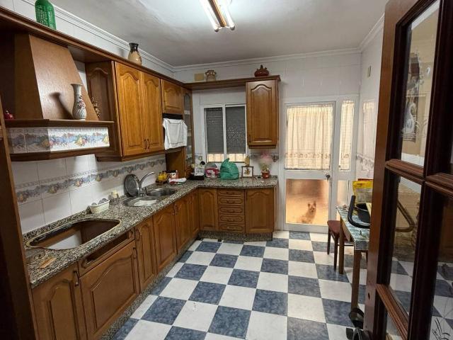 Chalet en venta en La Algaba, Sevilla