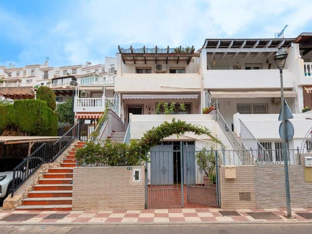 Chalet en venta en Rincón De La Victoria, Málaga
