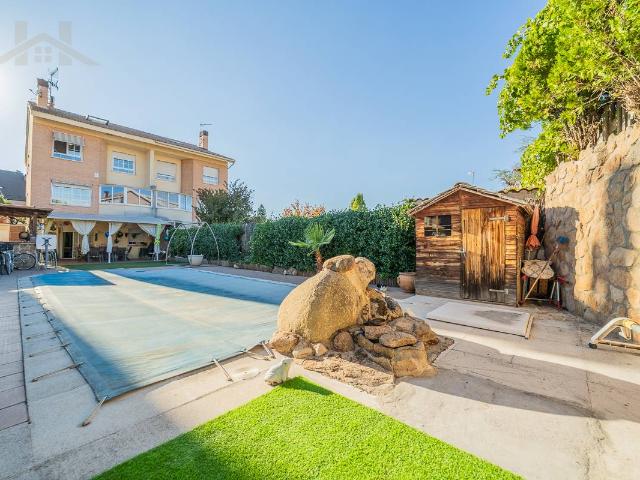 Chalet en venta en Arroyomolinos, Madrid