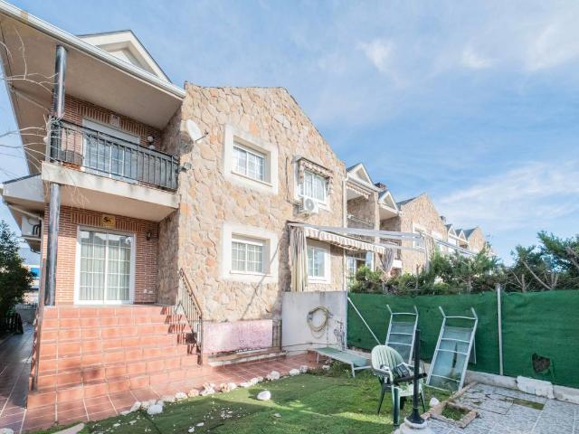 Chalet en venta en Arroyomolinos, Madrid