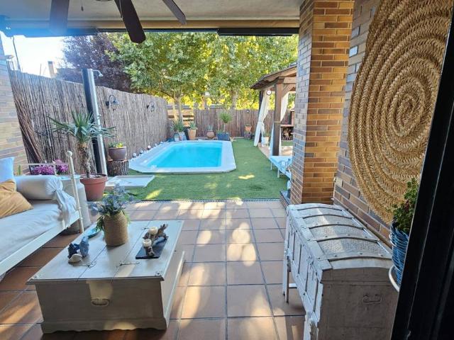 Chalet en venta en Arroyomolinos, Madrid