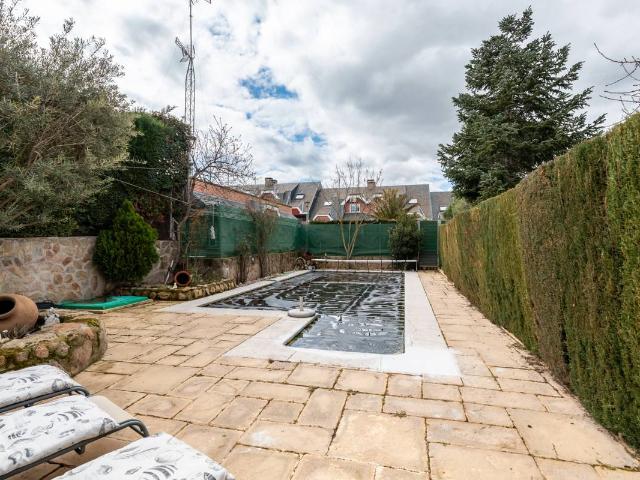Villa en venta en Arroyomolinos
