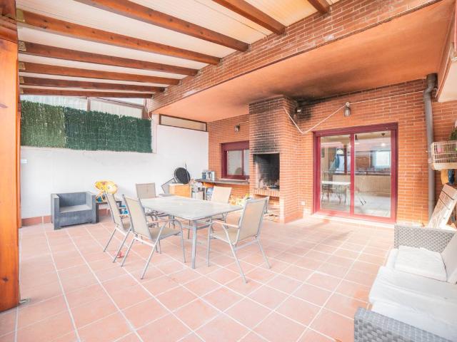 Chalet en venta en Arroyomolinos, Madrid