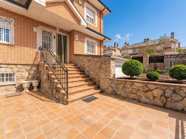 Chalet en venta en Arroyomolinos, Madrid