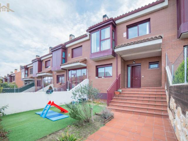 Chalet en venta en Arroyomolinos, Madrid