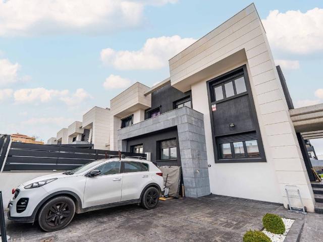 Chalet en venta en Casco Antiguo, Navalcarnero