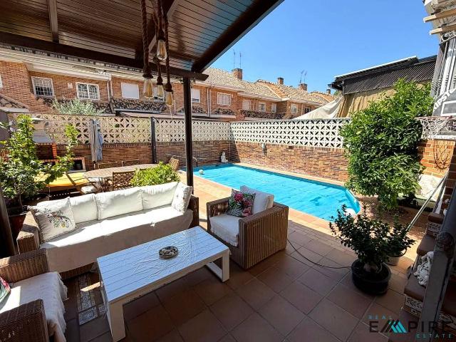 Chalet en venta en Parla, Madrid