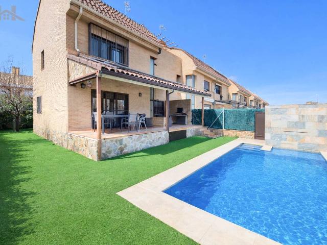 Chalet en venta en Parla, Madrid