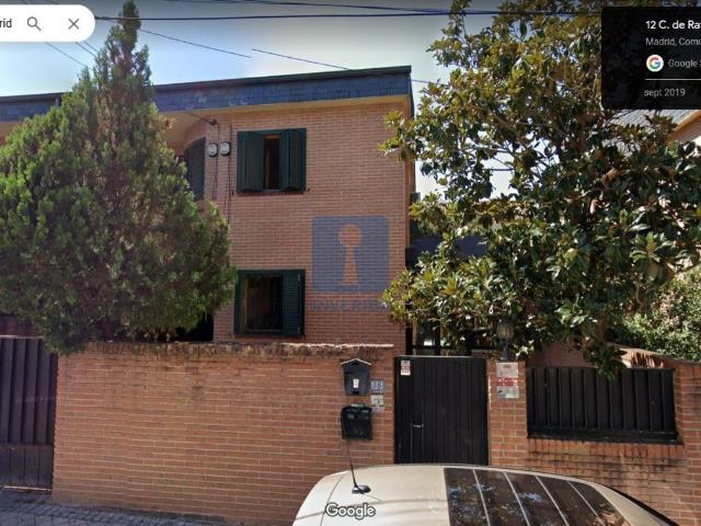 Villa en venta en Madrid, Cortes