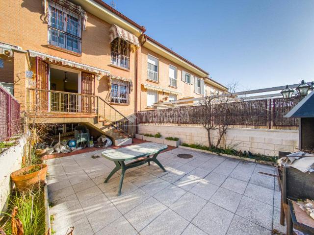 Villa en venta en Leganés, Flores