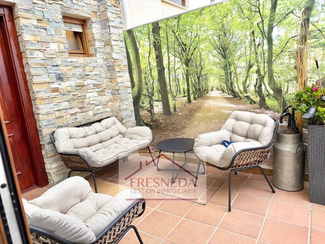 Chalet en venta en Santolaya, Siero