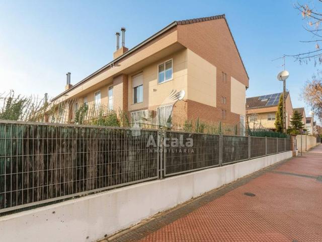 Chalet en venta en Distrito I, Alcalá De Henares