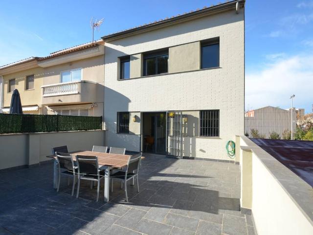 Villa en venta en Vilanova I La Geltrú, Centrevila