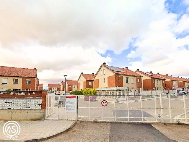 Chalet en venta en La Muela, Zaragoza