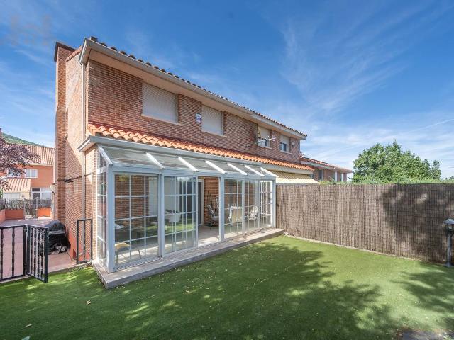 Chalet en venta en San Lorenzo De El Escorial, Madrid