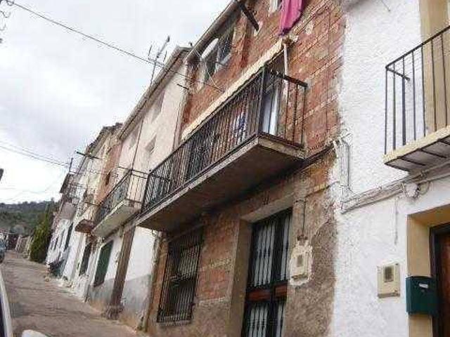Villa en venta en La Puerta De Segura