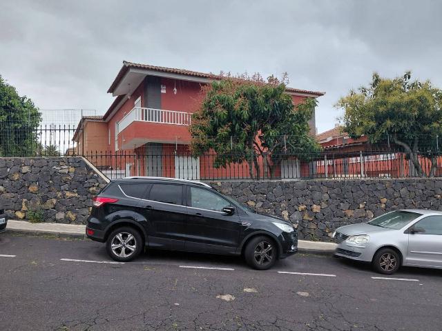 Chalet en venta en Santa Úrsula, Canarias