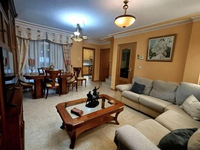 Chalet en venta en Distrito 5, Albacete
