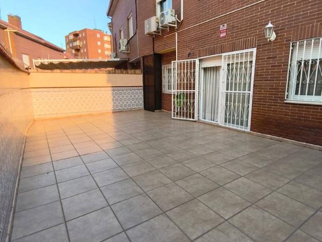 Villa en venta en Fuenlabrada, Nuevo Centro