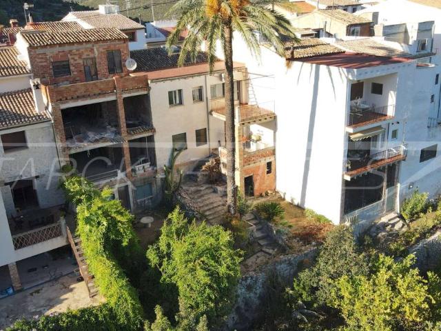 Villa en venta en La Vall De Laguar, Benimaurell