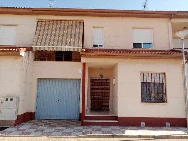 Villa en venta en La Villa De Don Fadrique