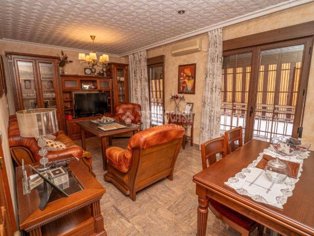Chalet en venta en Linares, Andalucía