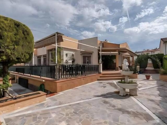 Chalet en venta en Barrio Ermitaño, La Zubia