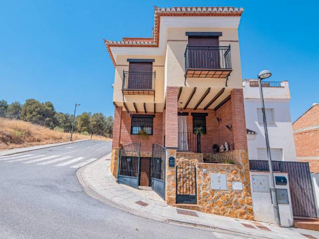 Villa en venta en La Zubia, Barrio Ermitaño