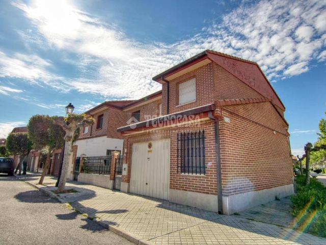 Villa en venta en Laguna De Duero Villa en venta en Laguna De Duero
