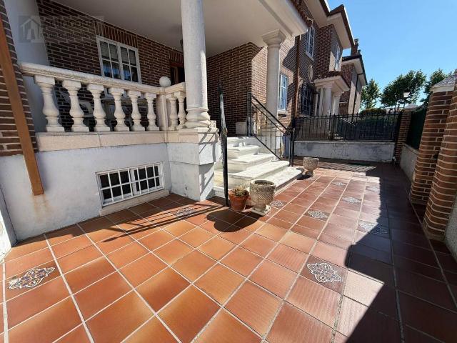 Chalet en venta en Laguna De Duero, Castilla y León