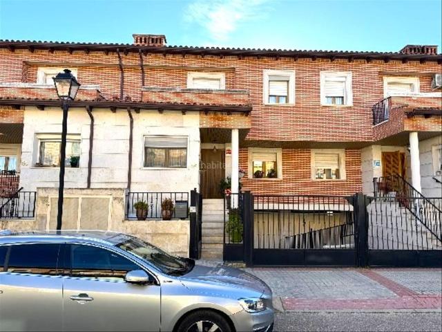 Villa en venta en Laguna De Duero